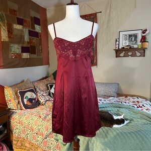 Elegant Burgundy Lace Chemise
